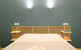 Parasiou Studios 102 Διαμερίσματα Στο Κέντρο Της Πόλης
